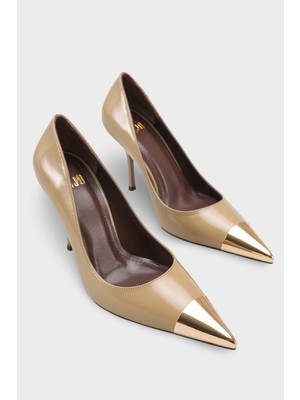 LOJO Kadın Stiletto Sivri Burun Altın Metal Toka Detaylı Günlük Topuklu Ayakkabı Diena Vizon