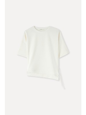 Oversıze Asimetrik Kesim Bağlama Detaylı Kısa Kollu Sweatshırt