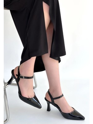 Mesga Butik Suden Siyah Rugan Topuklu Ayakkabı