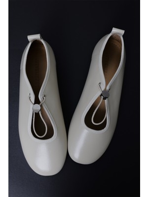 Lutvelizade Babet 2607 - Lastik Bağcık Detaylı Bej Kadın Babet