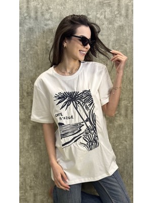 Leilaa Önü Işlemeli Bisiklet Yaka Tshirt