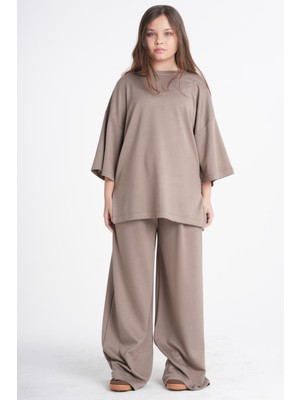 Haykids Kız Çocuk Renkli Oysho Kumaş Rahat Kesim Ev Takımı – Oversize T-Shirt ve Geniş Paça Pantolon Seti | Konforlu Lounge Giyimi
