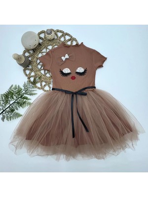 5-6-7 Yaş Payetli Süslü Yüz Baskılı Kız Çocuk Elbisesi Kahverengi