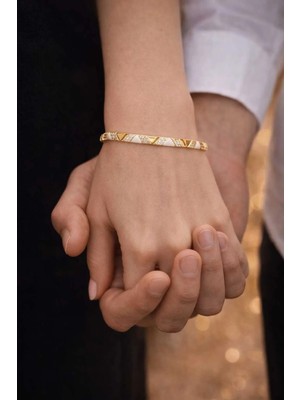 Nati Co Premium Beyaz Taş Detaylı Modern Kadın Bileklik