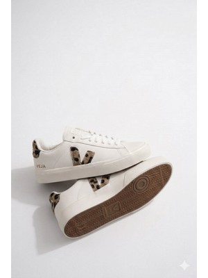 Friend & Trend Kadın Spor Ayakkabı Logo Detay Bağcıklı Sneaker