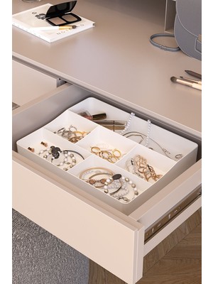 Şık ve Fonksiyonel Çekmece Içi Makyaj ve Takı Düzenleyici