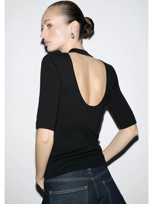 Mavi Sırt Detaylı Siyah Triko 1710862-900