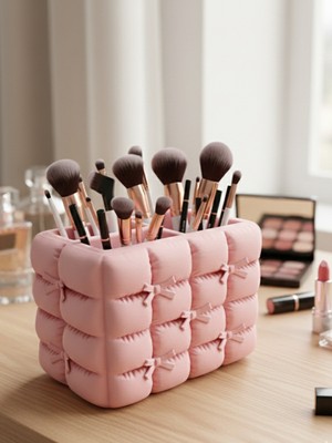 Üç Bölmeli Fiyonklu Baklava Makyaj Organizeri, Şık ve Fonksiyonel Tasarım