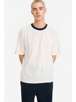 Defacto 26Y801002460 Ekru Erkek T-Shirt F8673AX/ER105