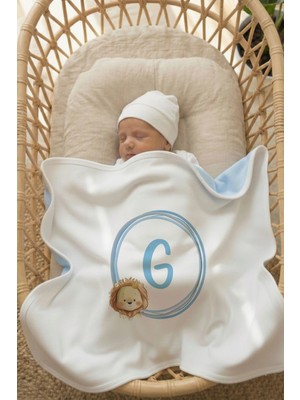 Messido Plus Çift Taraflı - Interlok Bebek Battaniyesi 80X80CM - Çemberde Sevimli Aslan Harf Serisi - G Harfi