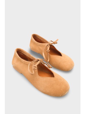 LOJO Kadın Bağcıklı Yuvarlak Burun Günlük Babet Ligure Bej Süet