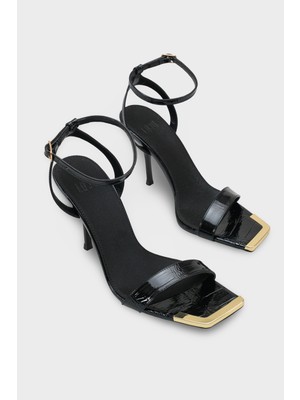 LOJO Kadın Küt Burun İnce Bantlı Altın Tokalı Arkası Açık Günlük Topuklu Ayakkabı Lesano Siyah Kroko