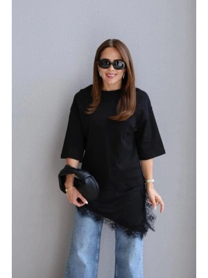 Kısa Kollu Asimetrik Kesim Dantel Güpür Detay Bluz