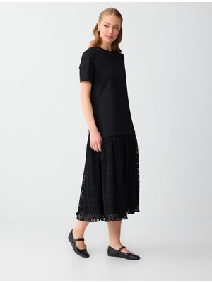Jimmy Key Siyah Bisiklet Yaka Kısa Kollu Dantel Detaylı Örme Midi Elbise