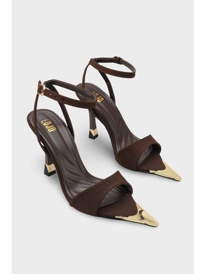 LOJO Kadın Sivri Burun Altın Toka Detaylı Bilekten Bağlamalı Günlük Topuklu Sandalet Rinas Kahve