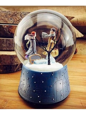 Işıklı Müzikli Kar Küresi Kış Masalı Kar Küresi 16 cm Işıklı Büyük Boy
