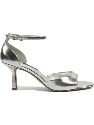 Nine West Tumpen 6fx Gümüş Kadın Topuklu Sandalet