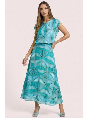 Guitar Dökümlü Turkuaz Saten Bluz