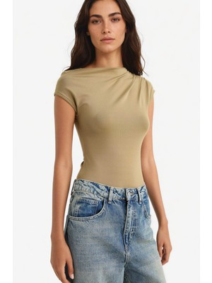 DeFacto Slim Fit Dar Kesim Asimetrik Çıtçıtlı Body F7297AX25AU