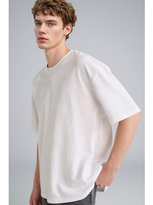 DeFacto Nefes Alabilen Oversize Tişört X3926AZ26SP