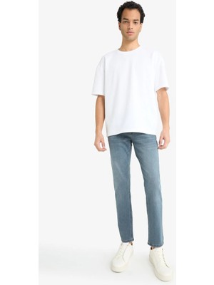 DeFacto Pedro Slim Fit Dar Kalıp Normal Bel Dar Paça Jean Pantolon F2926AX25AU