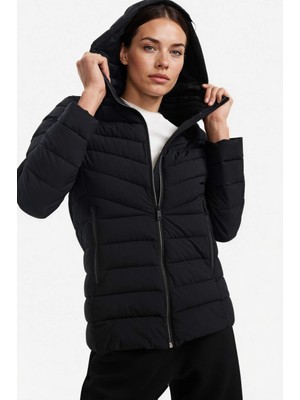 DeFacto Su İtici Regular Fit Kapüşonlu Fermuarlı Cepli Şişme Mont E9253AX25AU