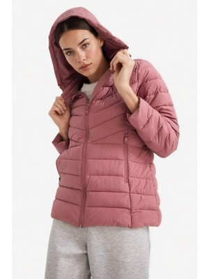 DeFacto Su İtici Regular Fit Kapüşonlu Fermuarlı Cepli Şişme Mont E9253AX25AU