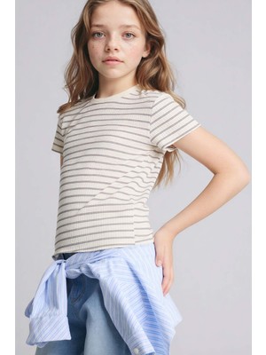 DeFacto Slim Fit Bisiklet Yaka Çizgili Fitilli Kısa Kollu Tişört Kız Çocuk B6692A826SM