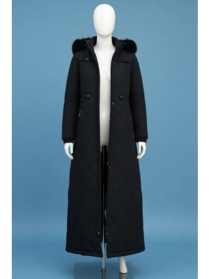 Giza Store Aysema Kadın Siyah Kürklü Şişme Mont Uzun Kol Düz Desen Kapitone Kumaş ile Yeni Sezon