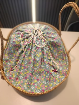 El Yapımı Hasır Piknik Sepeti, Çiçek Desenli Kumaş Kaplamalı