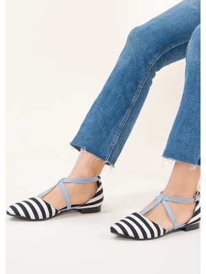 Fox Shoes Siyah/Beyaz/Mavi Kadın Babet D726537304