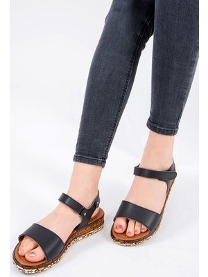Fox Shoes Siyah Kadın Sandalet F288061309
