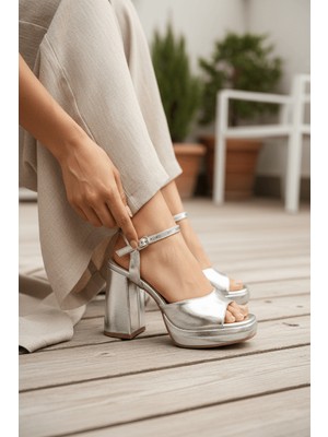 Divolya Bello Gümüş ( 9 cm Topuk ) Platform Topuklu Günlük Ayakkabı