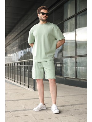 Madmext Çağla Yeşili Bisiklet Yaka Oversize Erkek Şort T-Shirt Takım E7355