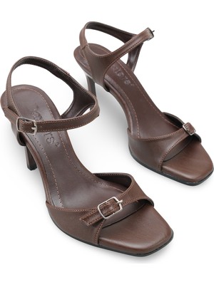 Daxtors Maggie Günlük Ortopedik Kadın Klasik Topuklu Ayakkabı