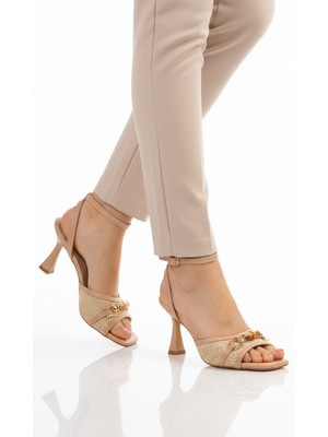 Ayakmod Nude Bilekten Bantlı Ince Uzun Topuklu Kadın Sandalet 655584 Z
