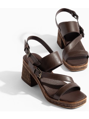 Daxtors Loske Günlük Ortopedik Klasik Topuklu  Kadın Ayakkabı