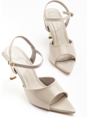 Daxtors D1325 Günlük Ortopedik Kadın Klasik Topuklu Ayakkabı