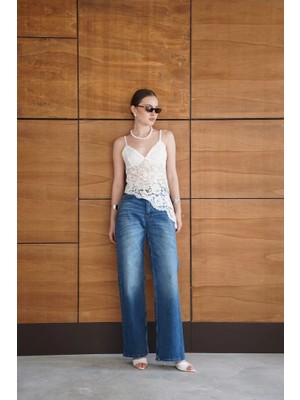 Cemo Kadın Dantel Desenli Asimetrik Kesim Askılı Bluz