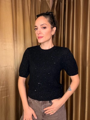 Ali Butik Siyah Pullu Simli Kısa Kol Triko