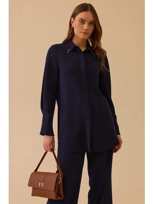 Seçil Kadın Taş Detaylı Gömlek - Lacivert