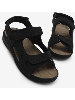 Tonny Black Kadın Siyah Rahat Kalıp Poli Taban Çırtlı Sandalet