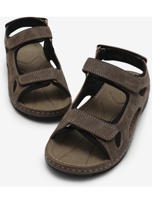 Tonny Black Kadın Vizon Rahat Kalıp Poli Taban Çırtlı Sandalet