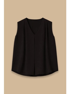Seçil Kadın V Yaka Kolsuz Bluz - Siyah