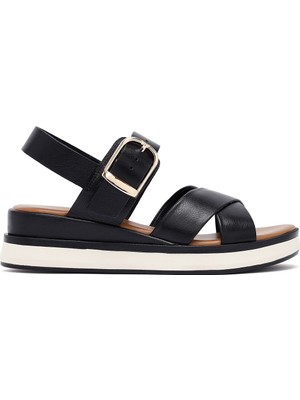 Derimod Kadın Siyah Bilekten Tokalı Kalın Tabanlı Deri Sandalet 26SFD550418