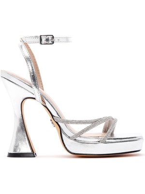 Derimod Kadın Gümüş Bilekten Bağlamalı Kalın Yüksek Topuklu Abiye Sandalet 26SFD441414