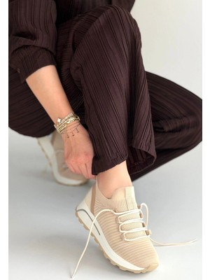 Butik Feort Bej Triko Bağcıklı Spor Ayakkabı