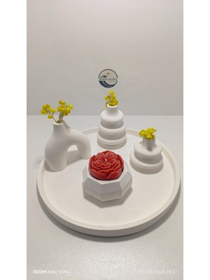 Deniz Kuzey Design 5 Parça Dekoratif Set - Karamel Latte Kokulu Gül Mum, Tepsi ve 3'lü Obje