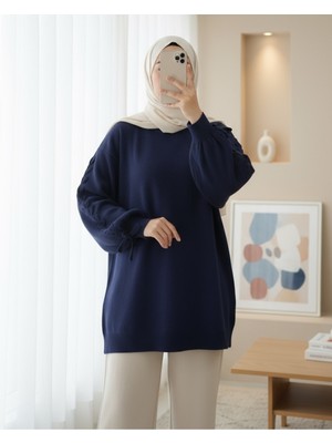 Modamorfo Yuvarlak Yaka Kolu Örgü Detaylı Triko Kazak -Laci