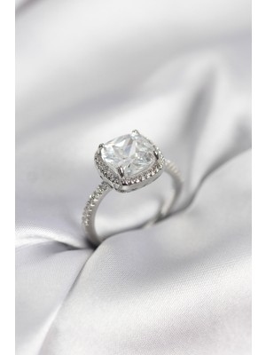 Kare Tek Taş Model Zirkon Taşlı Gümüş Renk Kadın Yüzük - TJ-BYK3969